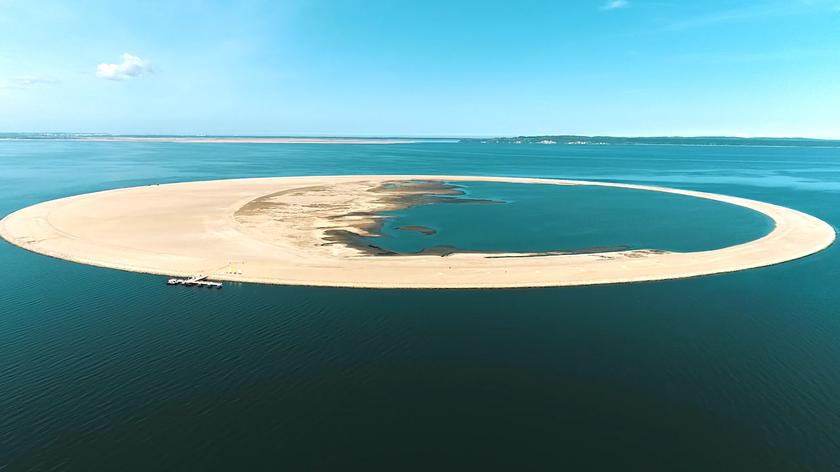 Dwie nowe wyspy na Zalewie Szczecińskim (fragment filmu promocyjnego Urzędu Morskiego w Szczecinie)