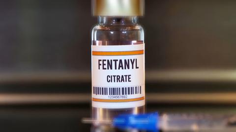 Pięć ofiar przedawkowania fentanylu w Żurominie. "Śmierć czyha na każdego"