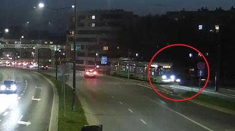 Olsztyn. 65-latek wjechał pod tramwaj, stracił prawo jazdy