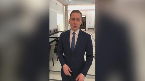 Cezary Tomczyk zamieścił film na Twitterze, w którym mówił, dlaczego nie wpuszczono dziennikarzy do Sejmu