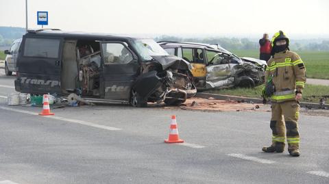 Auto zderzyło się z busem. Rekcin