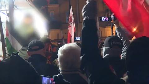 Zatrzymani po wiecu w Kaliszu wychodzą z aresztu. Komendant odpowiada przed komisją
