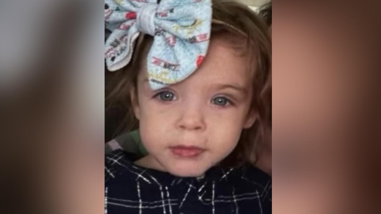 Estados Unidos de América.  Se ha encontrado el cuerpo de Athena Brownfield, de 4 años.  CNN sobre las circunstancias del asesinato de la niña