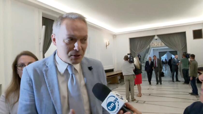 Żalek tłumaczy się ze słów o "żywych tarczach": mówiłem o potrzebie niesienia pomocy