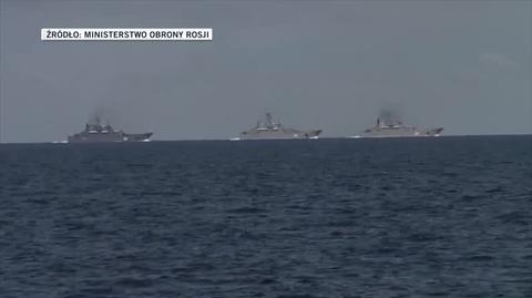 Rosyjskie okręty płyną przez cieśniny Bosfor i Dardanele (nagrania z lutego 2022 roku)