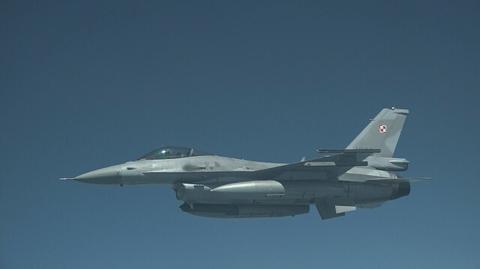 Polskie F-16 w powietrzu (nagranie z 2017 roku)