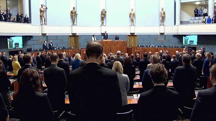 Minuta ciszy w fińskim parlamencie na prośbę Zełenskiego