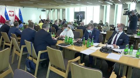 Komisja przyjęła projekt ustawy anty-TVN wraz z wprowadzonymi poprawkami