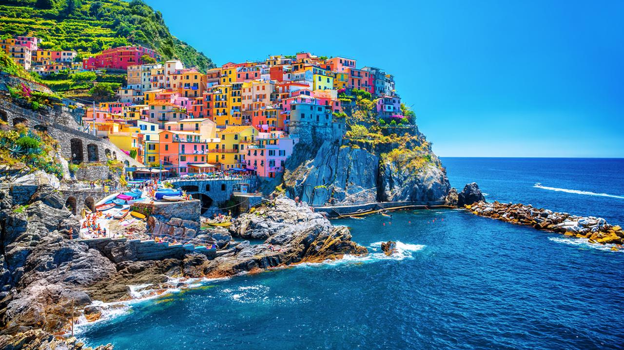 Italia, Cinque Terre.  Multitudes de turistas: ¿habrá restricciones y entradas?