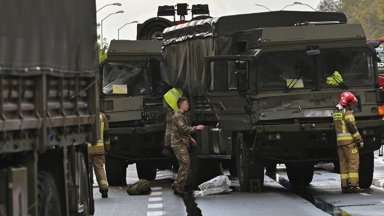 Zderzenie brytyjskich pojazdów wojskowych w Szczecinie. Pięcioro poszkodowanych