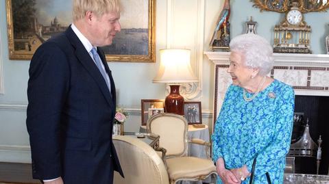Królowa Elżbieta życzy powrotu do zdrowia Borisowi Johnsonowi 