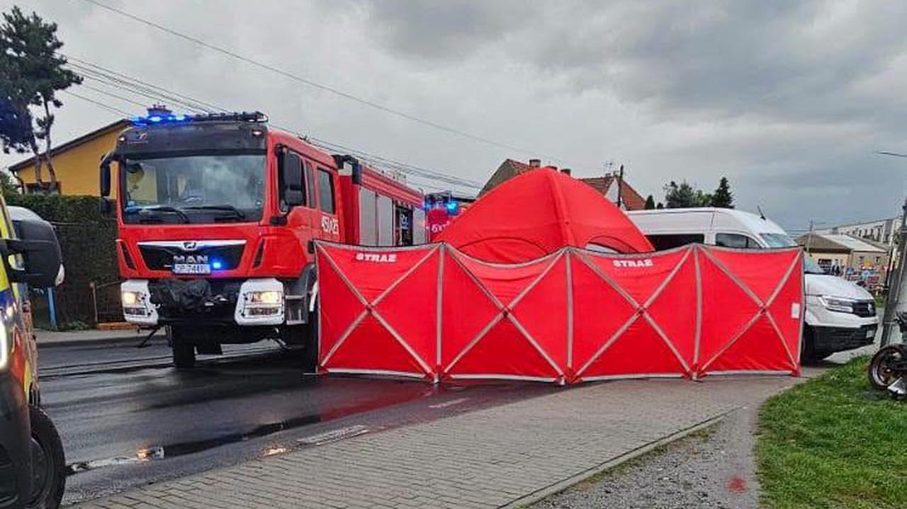 Busem cofał do zatoki autobusowej. Nie żyje jedna osoba 