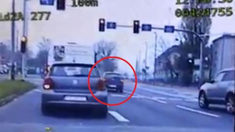 Poznań, Warszawska: Kierowca wjechał na skrzyżowanie na czerwonym świetle