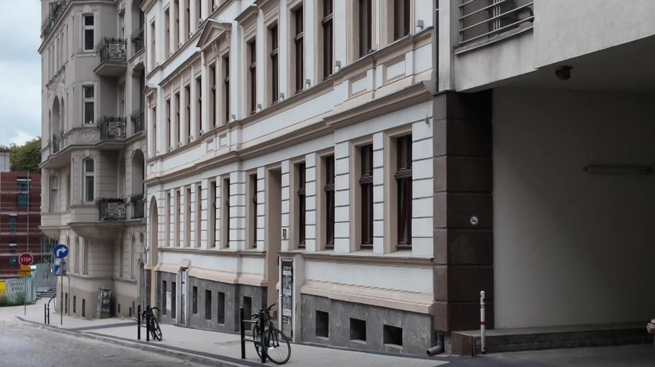 W kamienicy były 22 mieszkania, jest 56. Jest nakaz ich połączenia, ale wiele zostało sprzedanych