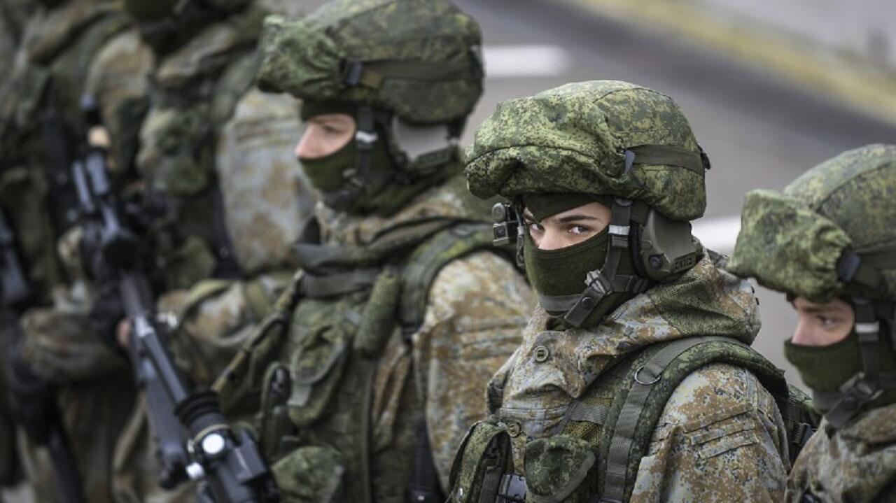 Rosjanie okradają własnych żołnierzy z pieniędzy za walkę w Ukrainie