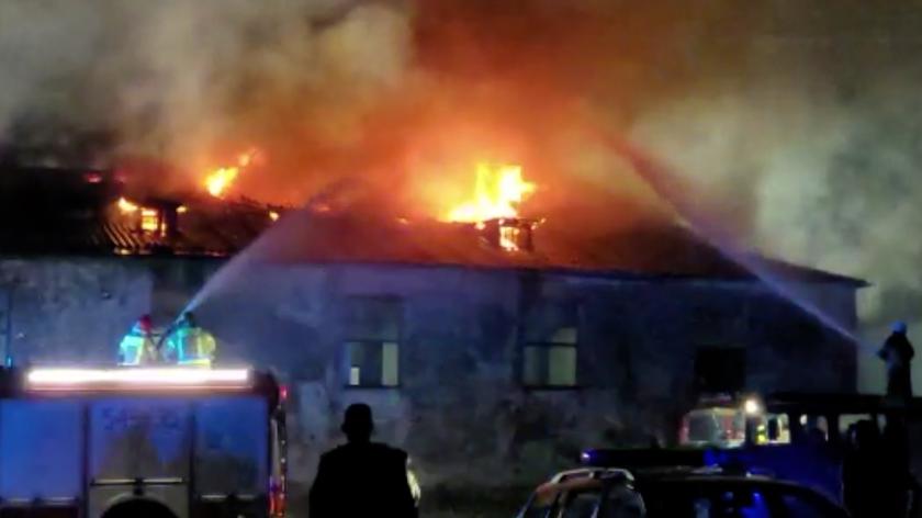 Pożar w kompleksie budynków w Bornem Sulinowie