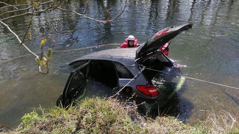 Samochód wpadł do rzeki w Juszkowie