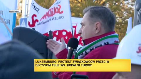 Piotr Duda podczas protestu w Luksemburgu