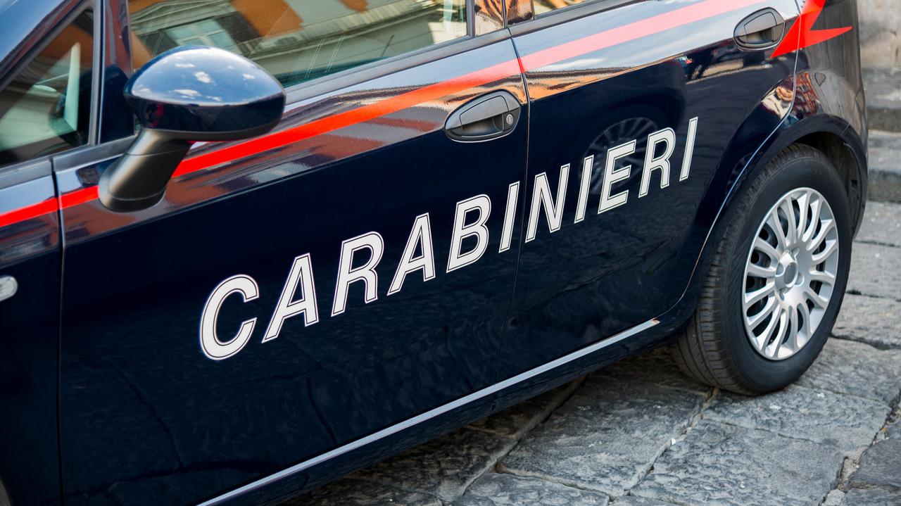 13-latek zaatakował nożem nauczycielkę i streamował napaść na żywo