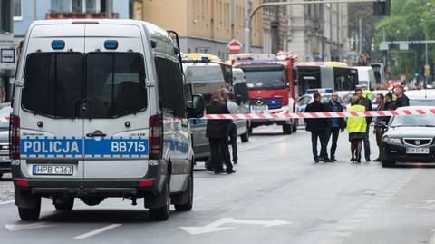 Wybuch w centrum Wrocławia. Kierowca wyniósł z autobusu podejrzany pakunek