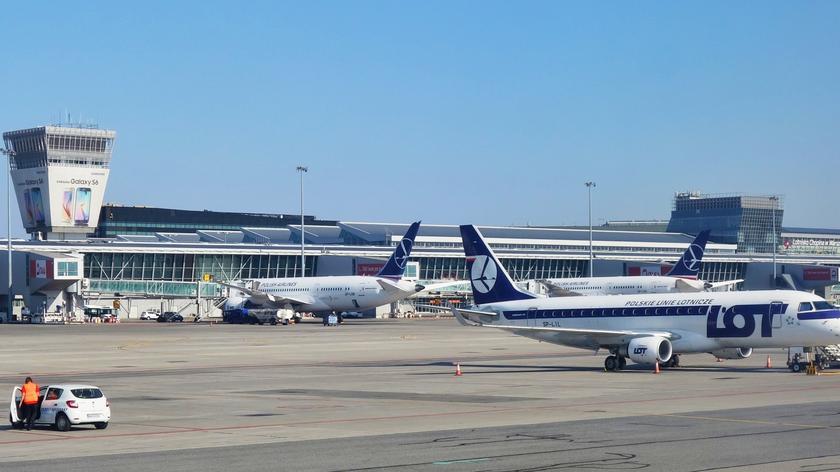 Premier Morawiecki o przywróceniu ruchu lotniczego