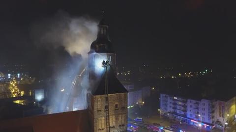 Zobacz co strawił pożar. Zdjęcia ze spalonej katedry