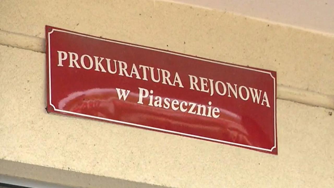 Sąd nakazał prokuraturze zająć się sprawą hajlowania przez narodowców podczas obchodów Powstania Warszawskiego - Vimarsana News
