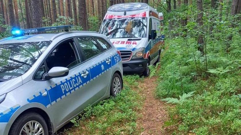 Kobieta złamała nogę w lesie w pobliżu miejscowości Nowy Redzeń