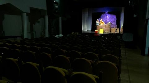 Puste teatry