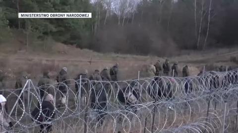 MON: Przemieszczanie się migrantów wciąż odbywa się pod ścisłą kontrolą Białorusinów
