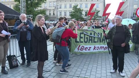 Ani jednej więcej. Protesty w ponad 50 miastach w Polsce i za granicą