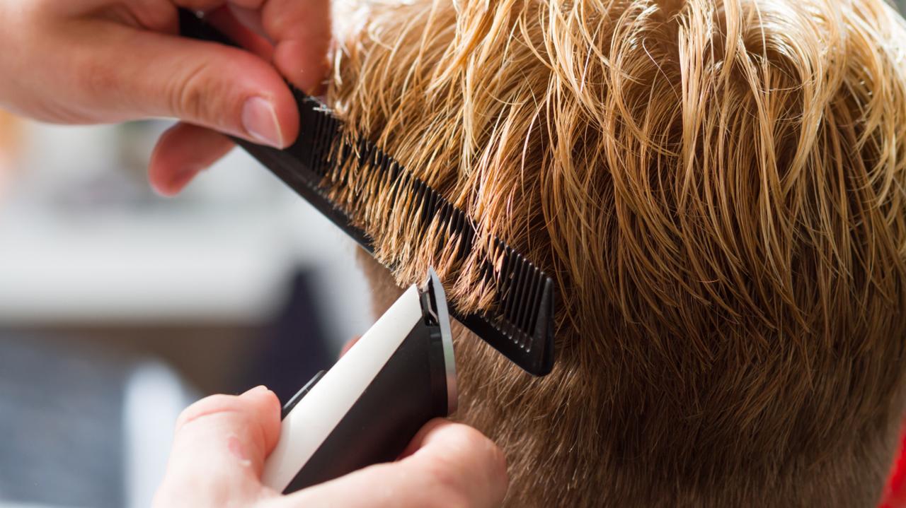 Dyrektor kazał ogolić włosy uczniowi. Chcą go zawiesić