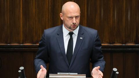 Sejm uczcił pamięć zmarłego żołnierza. Wrócił prezydencki projekt ustawy o użyciu broni