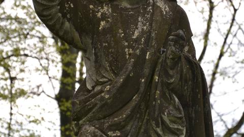 Poturzyn. Rzeźba Jezusa z 1862 roku trafiła do rejestru zabytków. Stworzył ją znany artysta Konstanty Hegel (materiał z 2.09.2022)