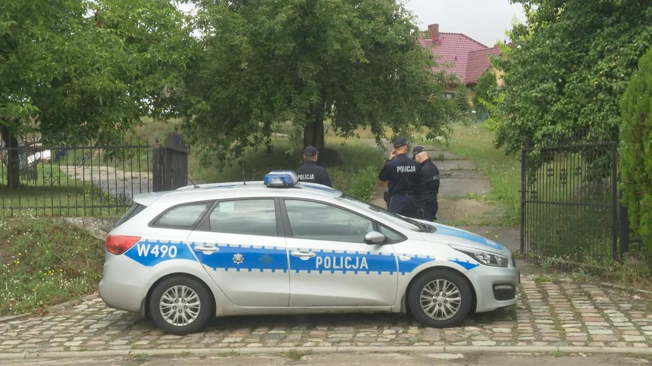Young man arrested after woman found dead in Chojna home