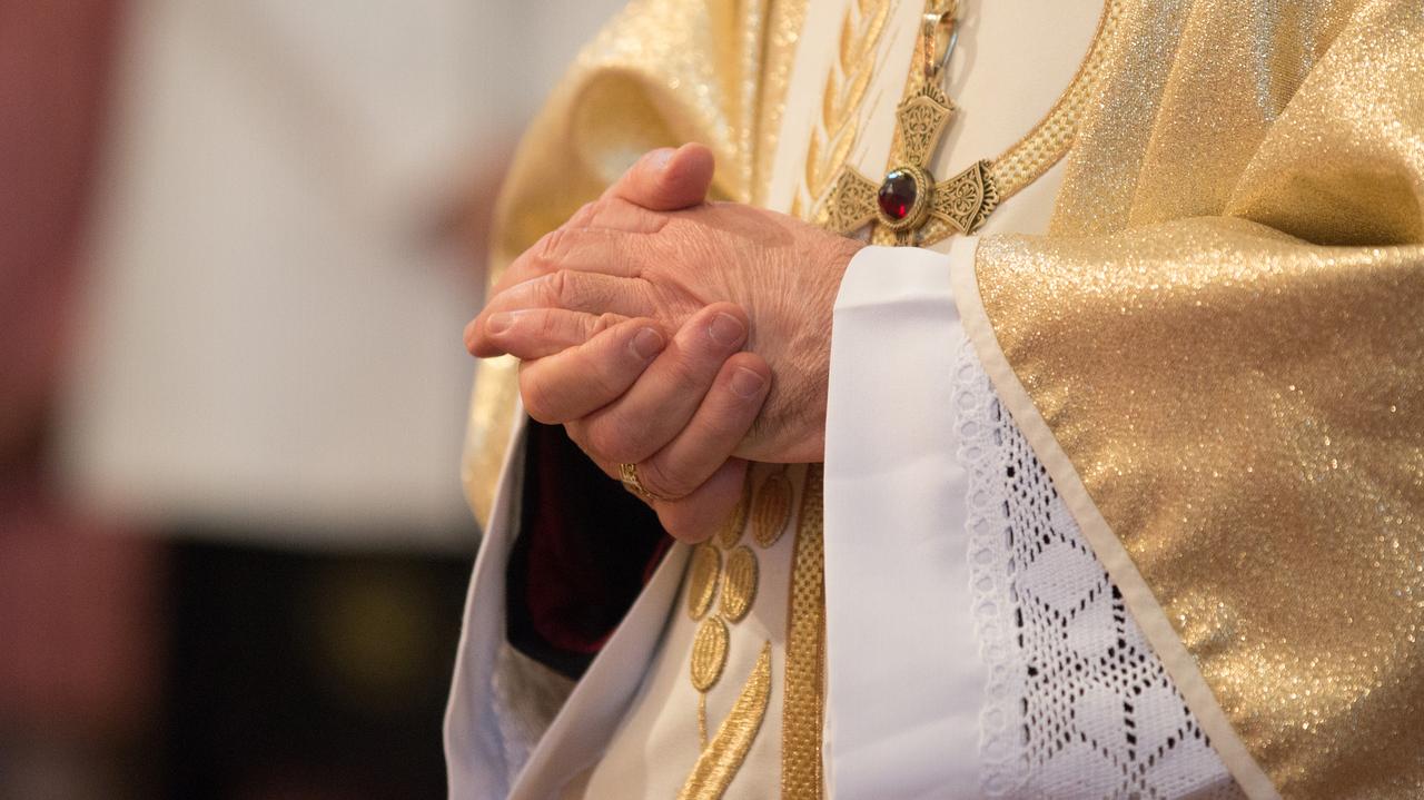 Biskup zakazał kontrowersyjnemu księdzu aktywności medialnej. Chodzi o wpisy na temat WOŚP
