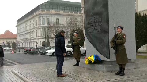 Dmytro Kułeba złożył kwiaty przed pomnikiem Lecha Kaczyńskiego 