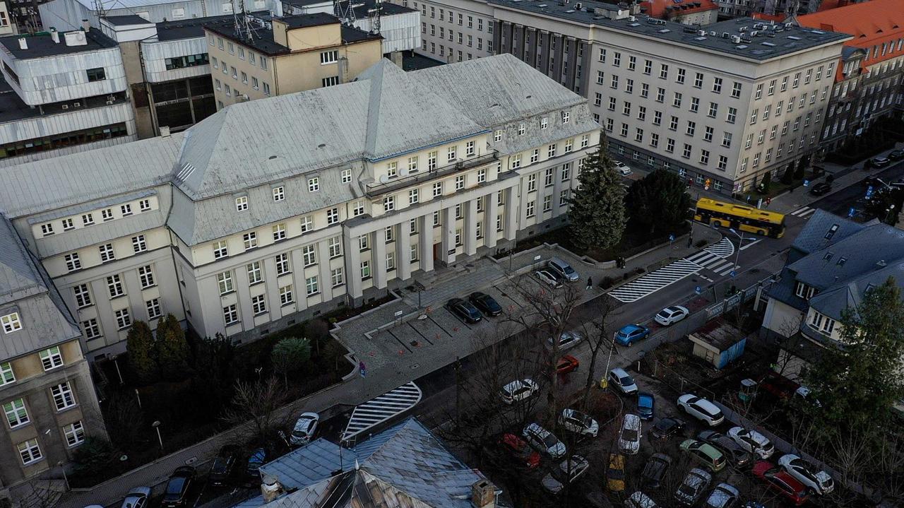 Ministerstwo instant. "Żyło" ledwie nieco ponad 500 dni