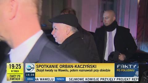 Kwiaty na Wawelu i wspólny obiad. Kaczyński i Orban w Krakowie