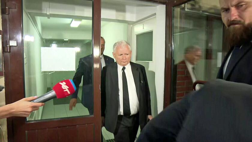 Jarosław Kaczyński opuścił siedzibę PiS po naradzie