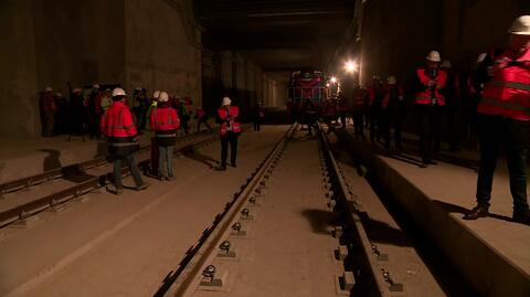 Pierwszy pociąg wjechał w tunel przy Dworcu Fabrycznym