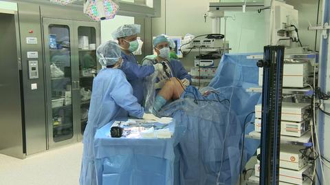 Lekarze w Szpitalu Chirurgii Urazowej w Piekarach Śląskich wszczepili pacjentowi wiązadło pochodzące od świni