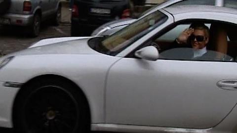Doda na rozwód w białym porsche