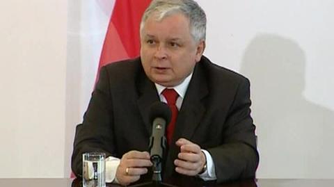 "Pan Wałęsa jest człowiekiem, który mnie ciężko obraża" tłumaczy swoje stanowisko Lech Kaczyński