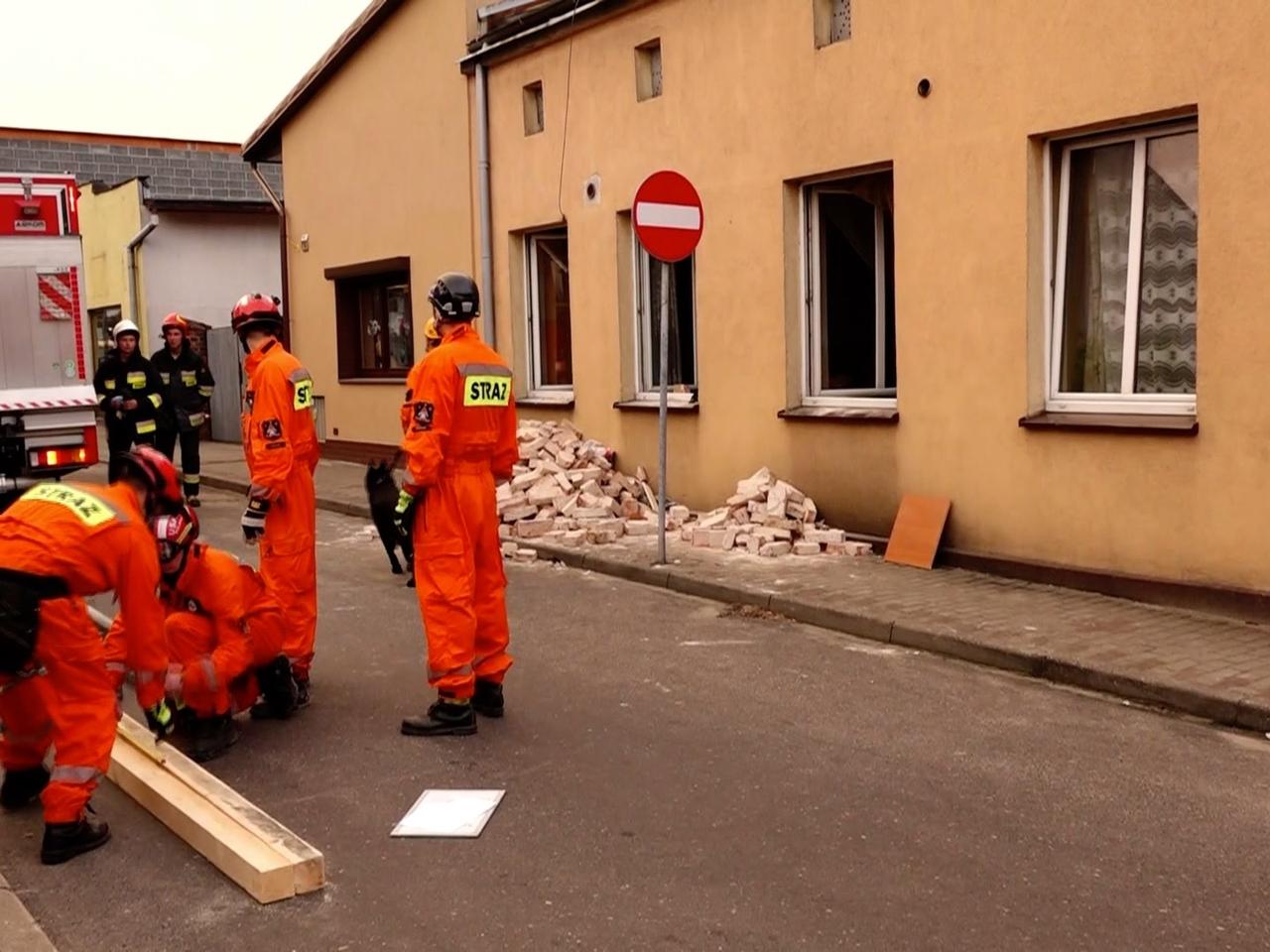 Zagorow Wybuch Gazu W Mieszkaniu Relacja Strazaka Tvn24