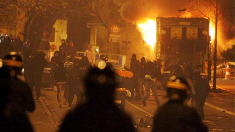 Bitwa uliczna na przedmieściach Paryża