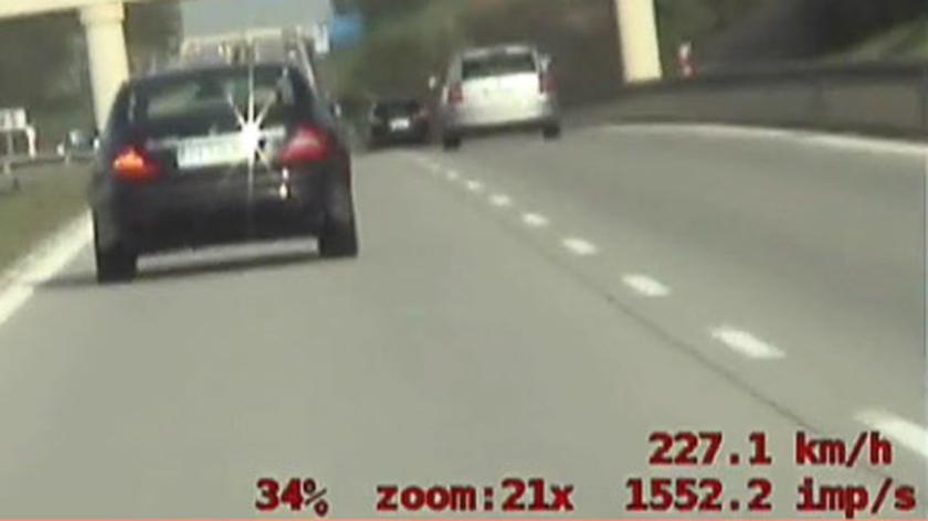 Gigantyczna prędkość na autostradzie