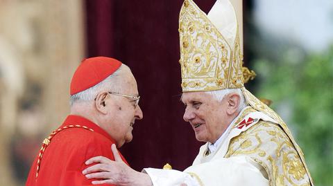 Papież Benedykt XVI podczas niedzielnej mszy