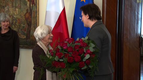 Kwiaty od premier dla Danuty Szaflarskiej. Z okazji 100 urodzin