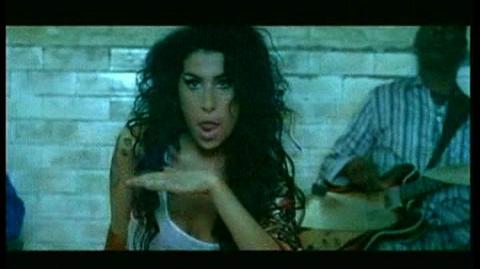 Amy Winehouse jednak idzie na odwyk